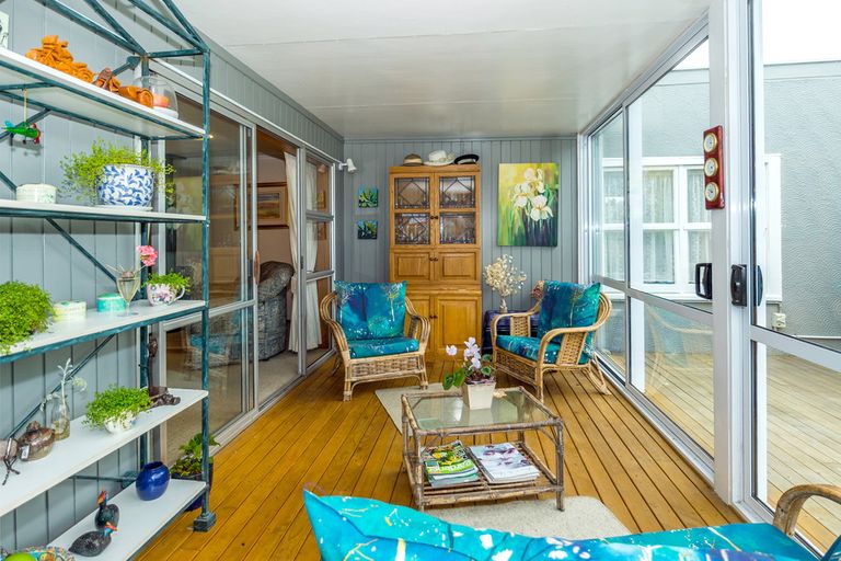 Photo of property in 16 Hislop Street, Geraldine, 7930