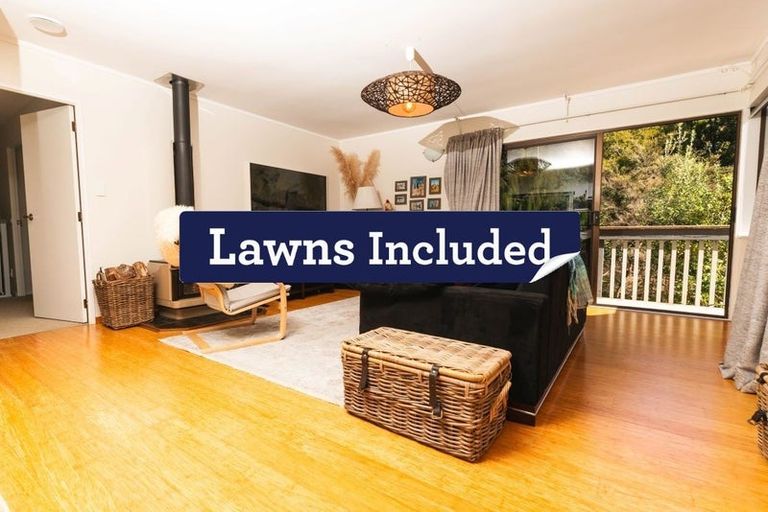 Photo of property in 1/16 Anne Mclean Drive, Bayview, Auckland, 0629