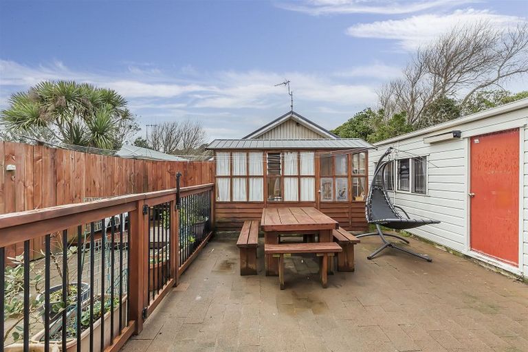 Photo of property in 108 Main Road, Tawa, Wellington, 5028