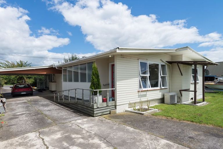 Photo of property in 21 Lee Road, Hannahs Bay, Rotorua, 3010
