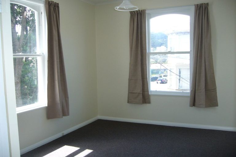 Photo of property in 78 Tasman Street, Mount Cook, Wellington, 6021