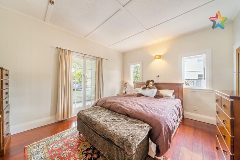 Photo of property in 122 Waiwhetu Road, Waterloo, Lower Hutt, 5011