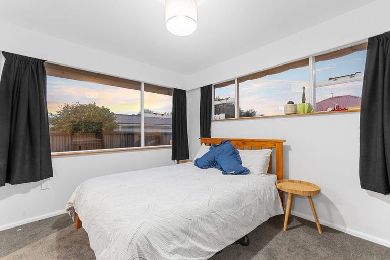 Photo of property in 62 Daniels Road, Redwood, Christchurch, 8051