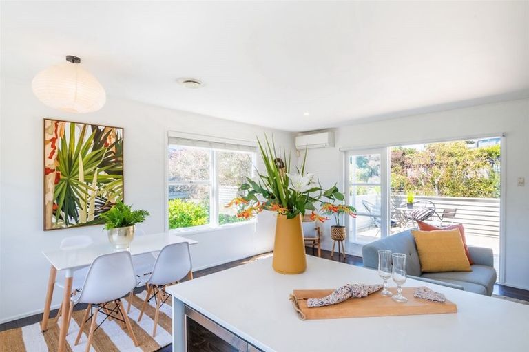 Photo of property in 18 Cassino Street, Bayswater, Auckland, 0622