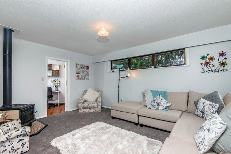 Photo of property in 10 Beazley Avenue, Paparangi, Wellington, 6037