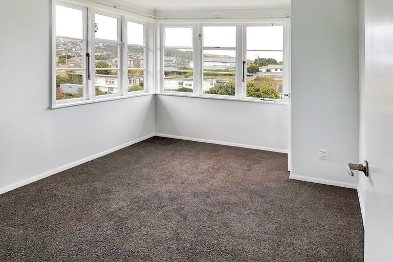 Photo of property in 56 Dimock Street, Titahi Bay, Porirua, 5022