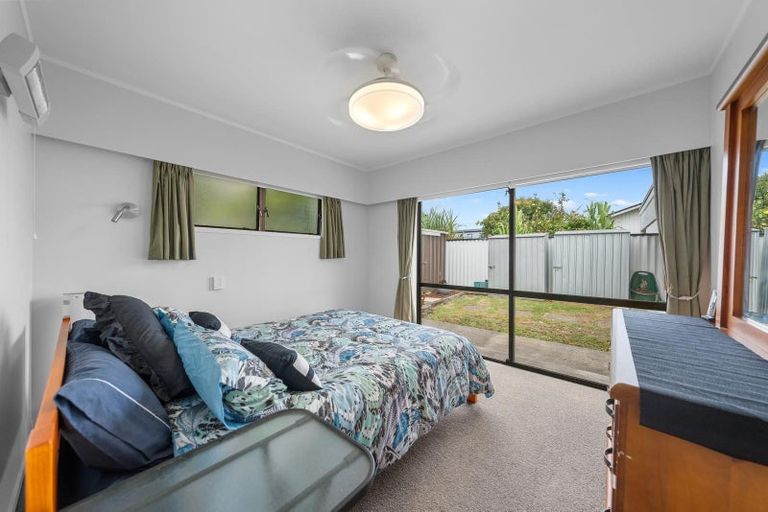 Photo of property in 1/12 Koromiko Street, New Lynn, Auckland, 0600