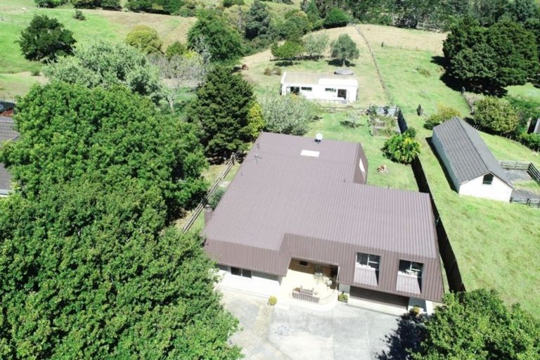 Photo of property in 381 Redoubt Road, Totara Park, Auckland, 2019