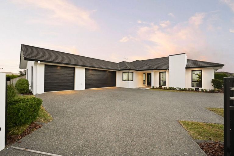 Photo of property in 5 Briar Rose Court, Huntington, Hamilton, 3210