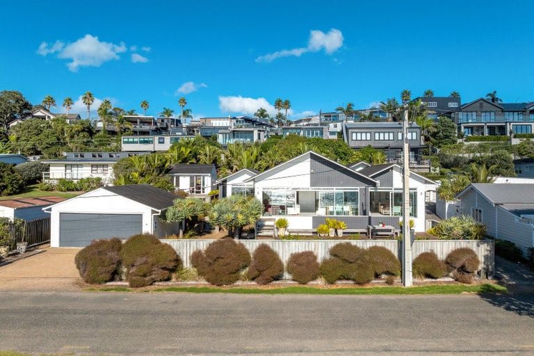 Photo of property in 2/28 Beach Parade, Oneroa, Waiheke Island, 1081