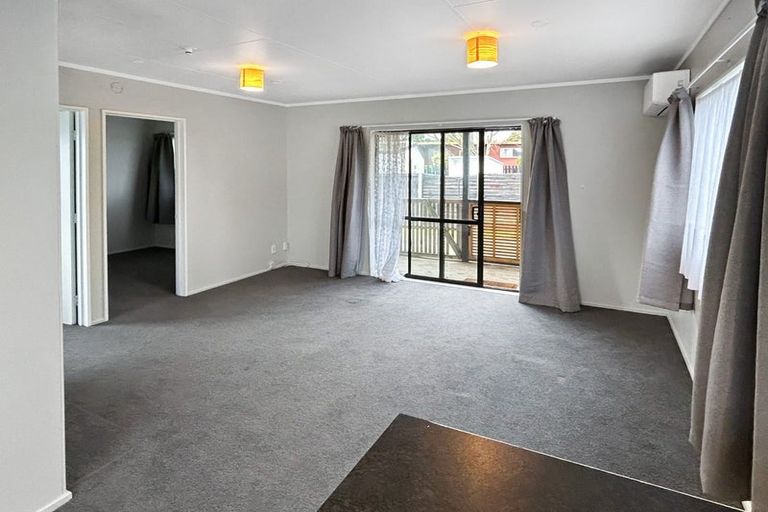 Photo of property in 73 Martin Road, Paraparaumu Beach, Paraparaumu, 5032
