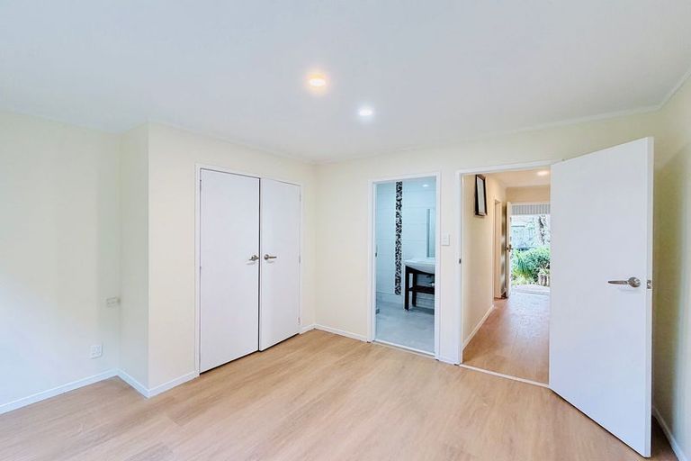 Photo of property in 152 Weatherly Road, Torbay, Auckland, 0630