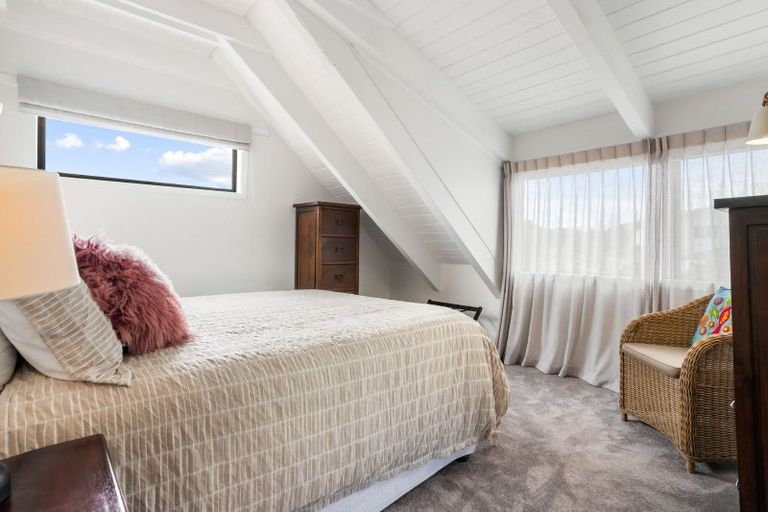 Photo of property in 130 Moana Anu Anu Avenue, Whangamata, 3620