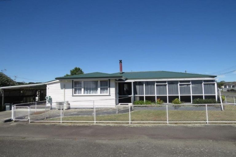 Photo of property in 6a King Street, Pahiatua, 4910