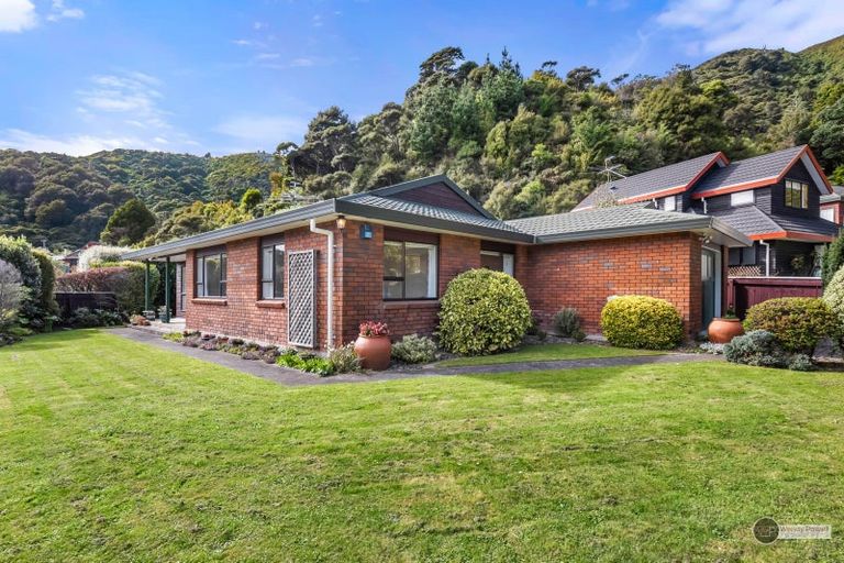 Photo of property in 31 Tyndall Street, Waiwhetu, Lower Hutt, 5010