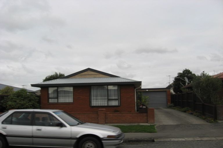 Photo of property in 2a Grassmere Street, Papanui, Christchurch, 8052