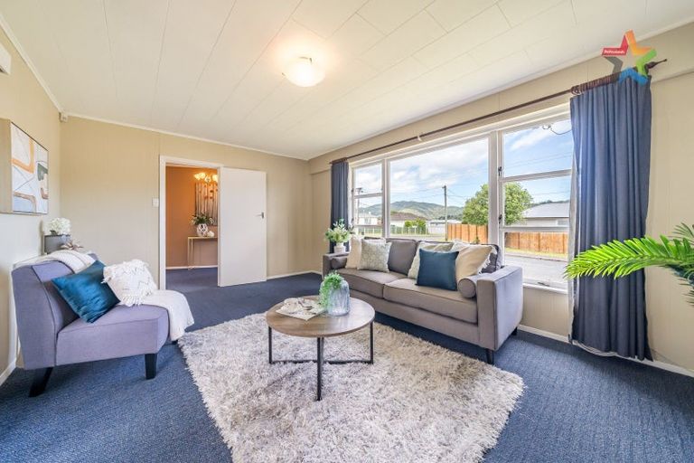 Photo of property in 62 Russell Road, Wainuiomata, Lower Hutt, 5014