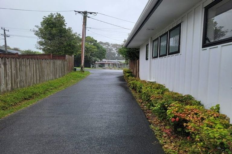 Photo of property in 2/59 Seaview Road, Glenfield, Auckland, 0629