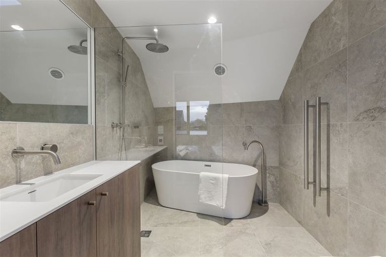 Photo of property in 29b Tonbridge Street, Merivale, Christchurch, 8014