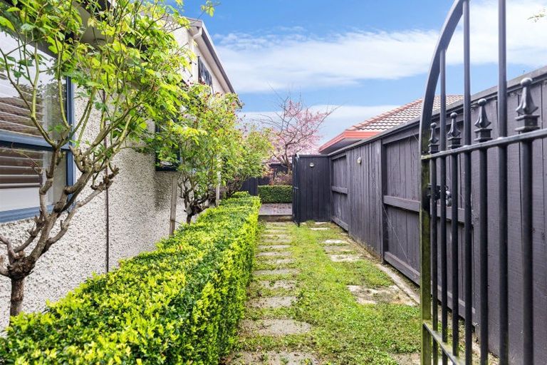 Photo of property in 113 John F Kennedy Drive, Milson, Palmerston North, 4414