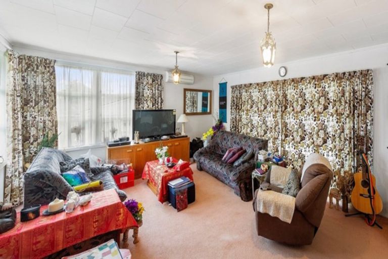 Photo of property in 14 Willow Way, Sunnyhills, Auckland, 2010