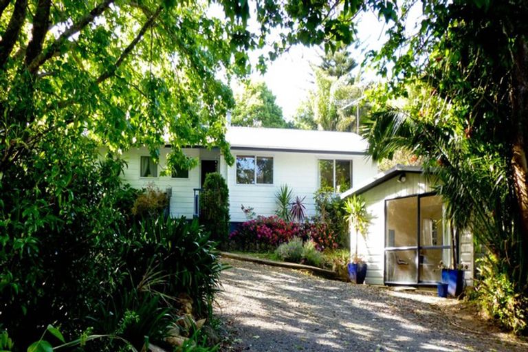 Photo of property in 68 Kemp Road, Kerikeri, 0230