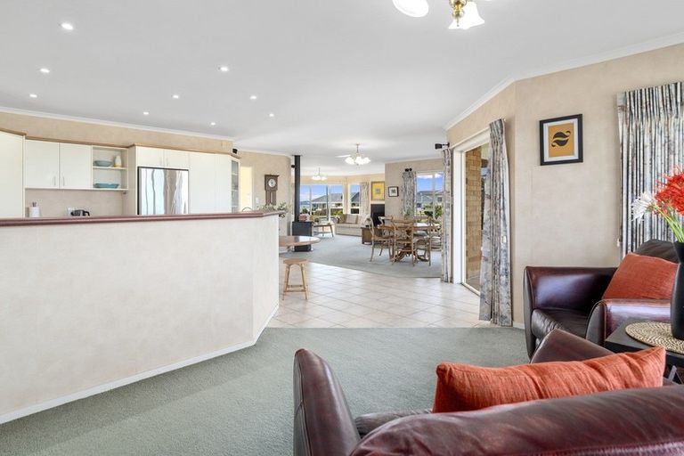 Photo of property in 53 Hamurana Road, Omokoroa, 3114