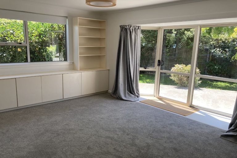 Photo of property in 4a Armstrong Avenue, Saint Martins, Christchurch, 8022