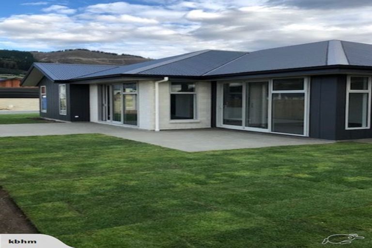 Photo of property in 28 Cupola Crescent, Richmond, 7020