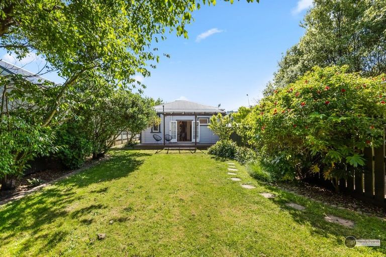 Photo of property in 156 Kings Crescent, Hutt Central, Lower Hutt, 5010