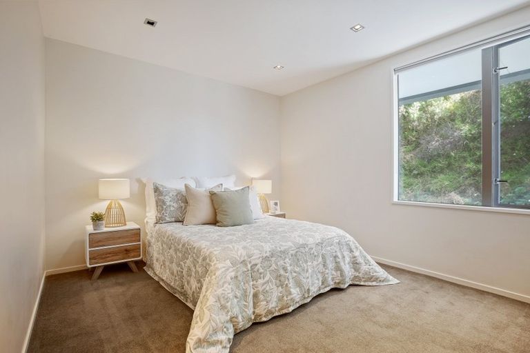Photo of property in Patent 326 Apartments, 326 Evans Bay Parade, Hataitai, Wellington, 6021