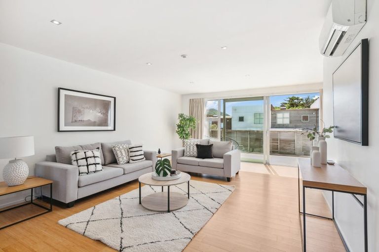 Photo of property in 66 Saddleback Grove, Karori, Wellington, 6012