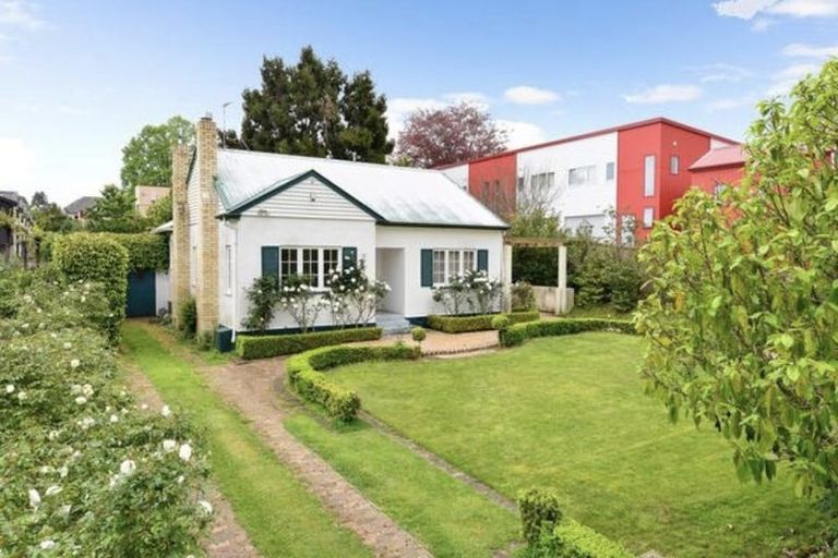 Photo of property in 6 Hammond Street, Hamilton Central, Hamilton, 3204