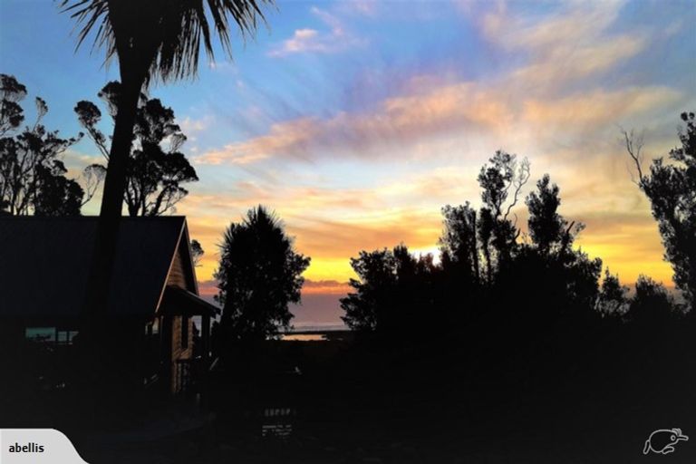 Photo of property in 3316 Coast Road, Barrytown, Runanga, 7873