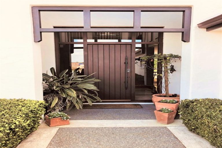 Photo of property in 12 Regis Lane, Flat Bush, Auckland, 2019