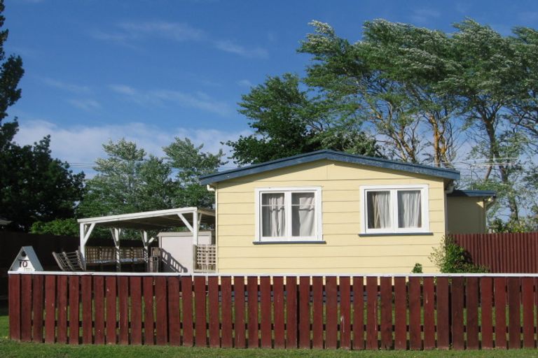 Photo of property in 10 Karaka Street, Elgin, Gisborne, 4010