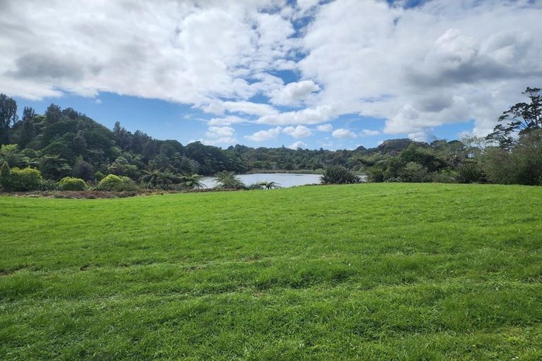 Photo of property in 12b Kororako Grove, Whalers Gate, New Plymouth, 4310