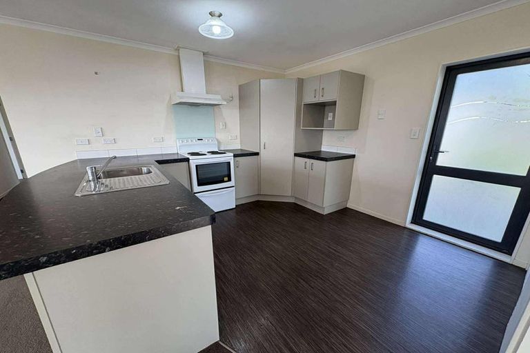 Photo of property in 4 Kekerenga Street, Strathmore Park, Wellington, 6022