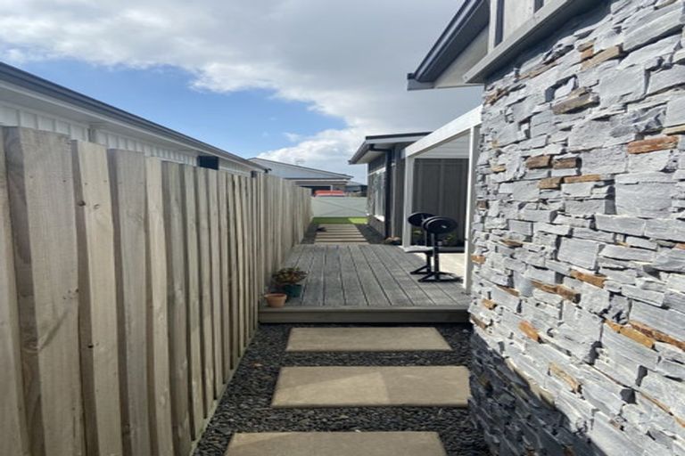 Photo of property in 5 Ascarina Way, Papamoa Beach, Papamoa, 3118