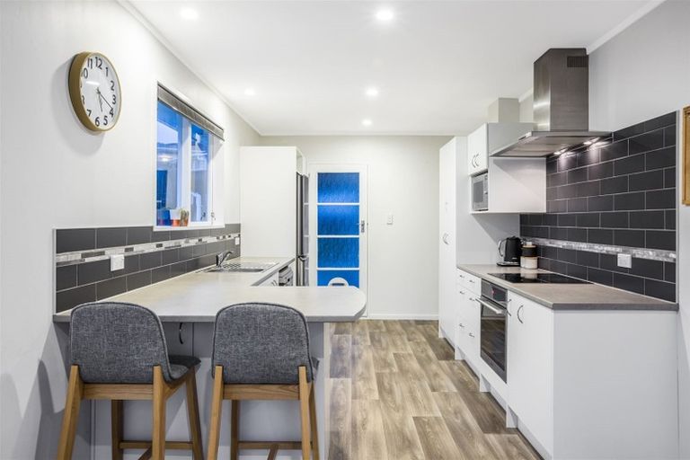 Photo of property in 3 Findhorn Place, Papakowhai, Porirua, 5024