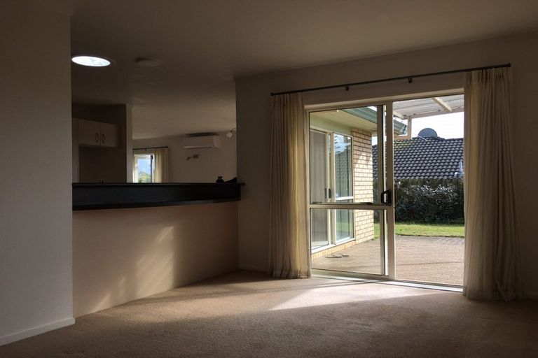 Photo of property in 103c Hill Road, Manurewa, Auckland, 2105