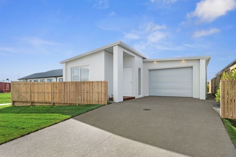 Photo of property in 15 Bale Close, Papamoa, 3118