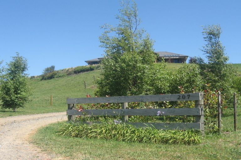 Photo of property in 207 Roydon Downs Road, Paengaroa, Te Puke, 3189