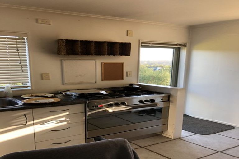 Photo of property in 219 Gills Road, Albany Heights, Auckland, 0632