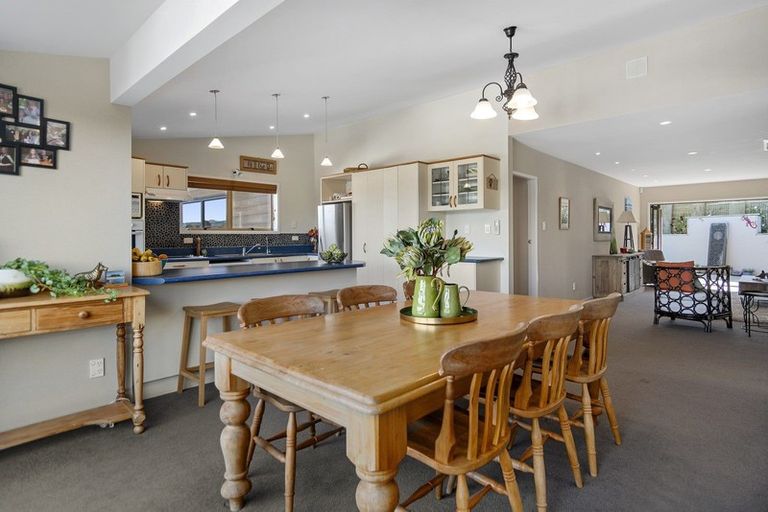 Photo of property in 73 Botanical Road, Tauranga South, Tauranga, 3112