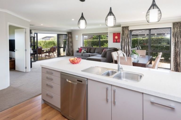 Photo of property in 8 William Andrew Road, Pukekohe, 2120