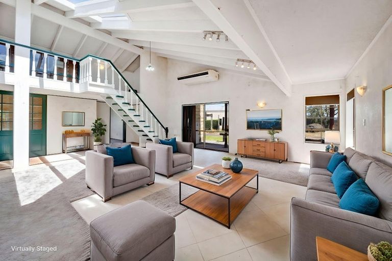 Photo of property in 290 Waihi Road, Hawera, 4673