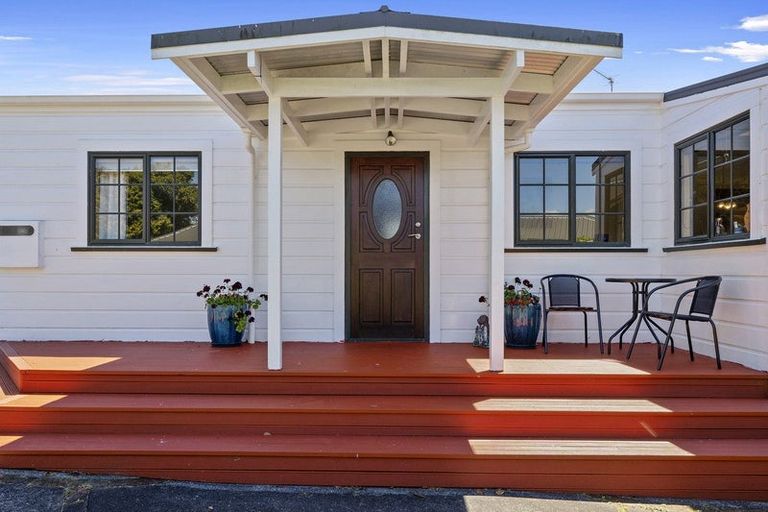 Photo of property in 7c Kapui Place, Waitara, 4320