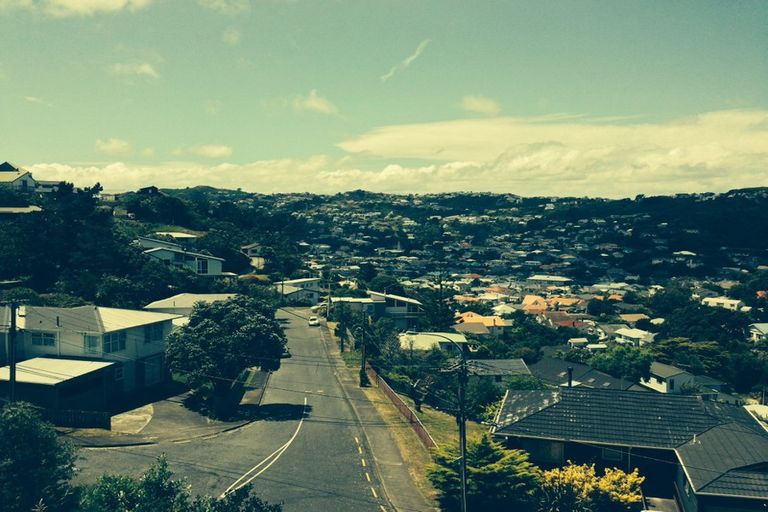 Photo of property in 1/3 Wye Street, Island Bay, Wellington, 6023