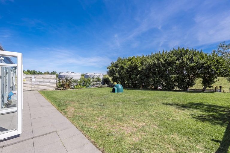 Photo of property in 125 Derham Road, Te Horo, Otaki, 5581